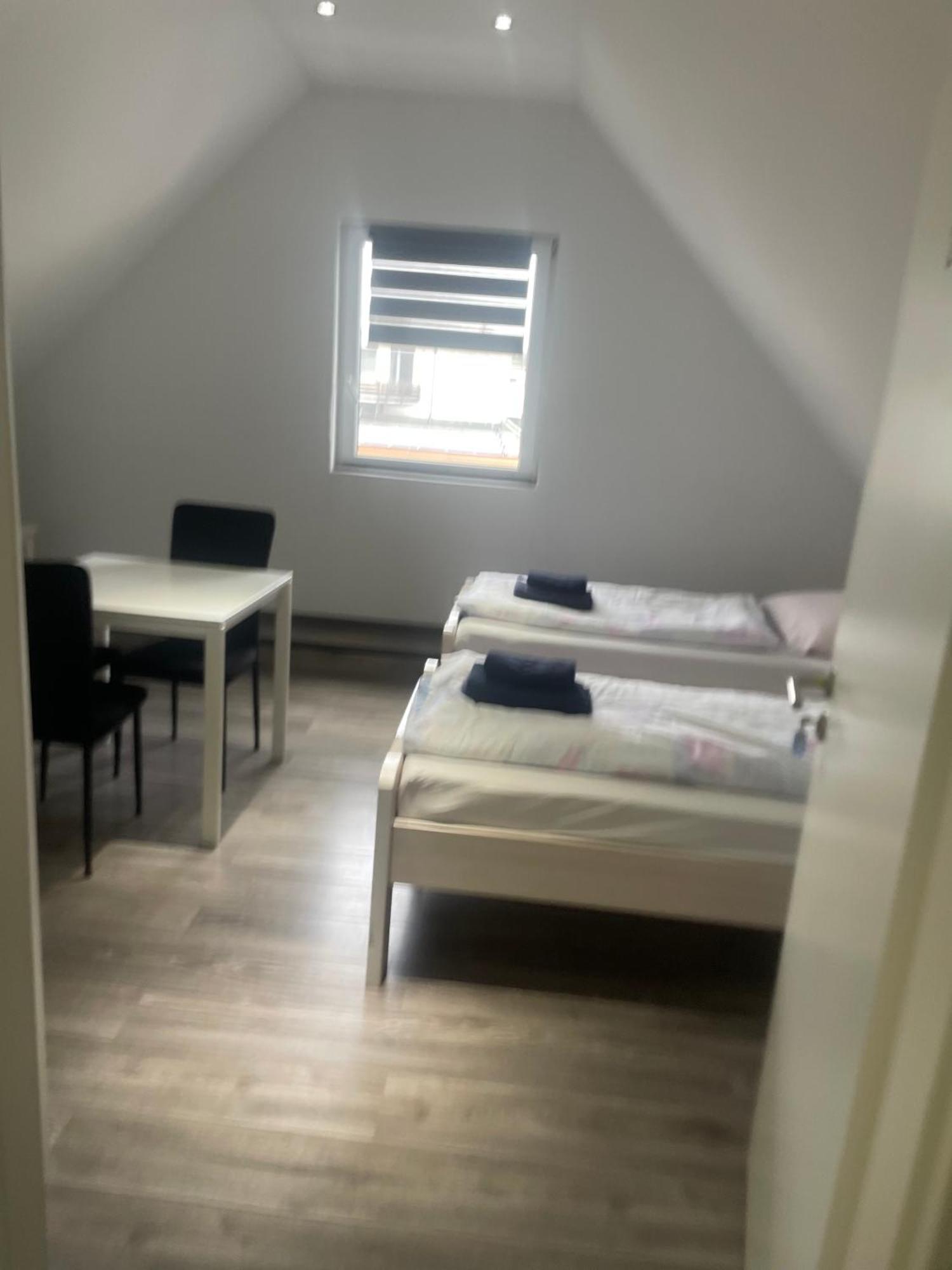 2 Zimmer Apartment Hannover Bagian luar foto